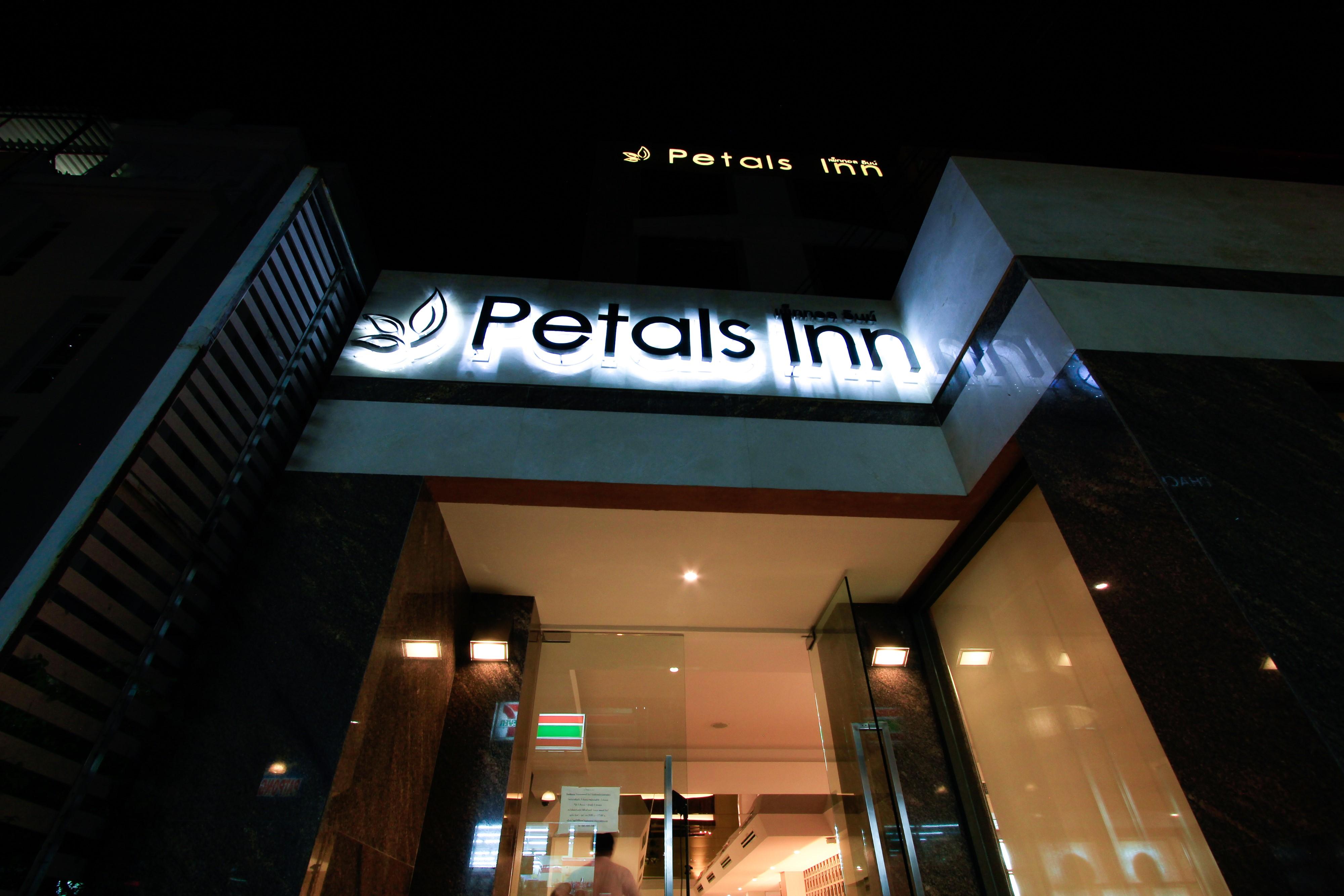 Petals Inn Bangkok Kültér fotó